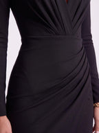 LIZ T – Black